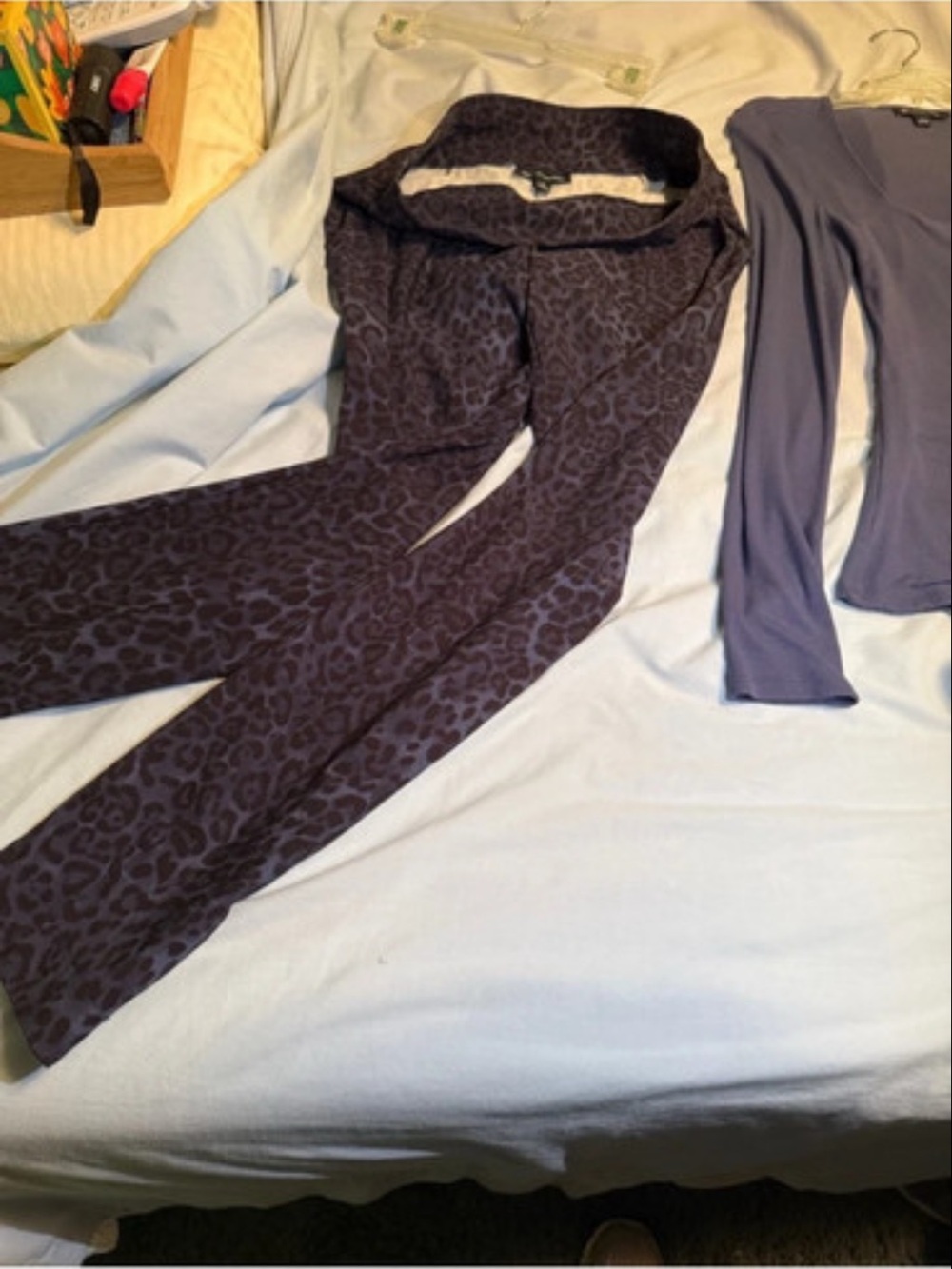 INC International Concepts Black/Blue Leopard Print Pants/Leggings